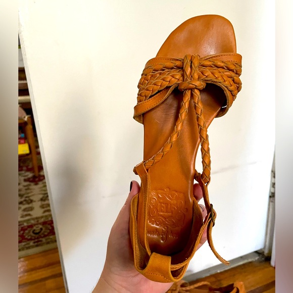 Elf Leather Sandals Handmade. Size 7. Good condition - Picture 2 of 4